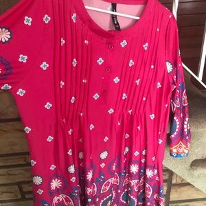 White Mark Stretch Tunic